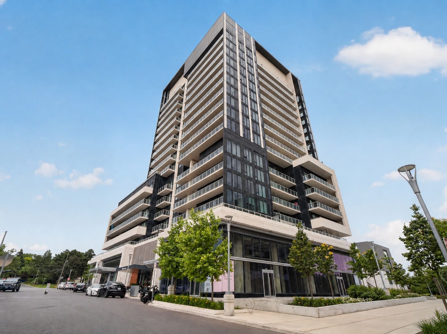 20 O'Neill Rd 1617 Toronto, ON M3C 0R2