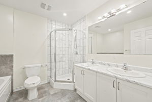  Photo 23