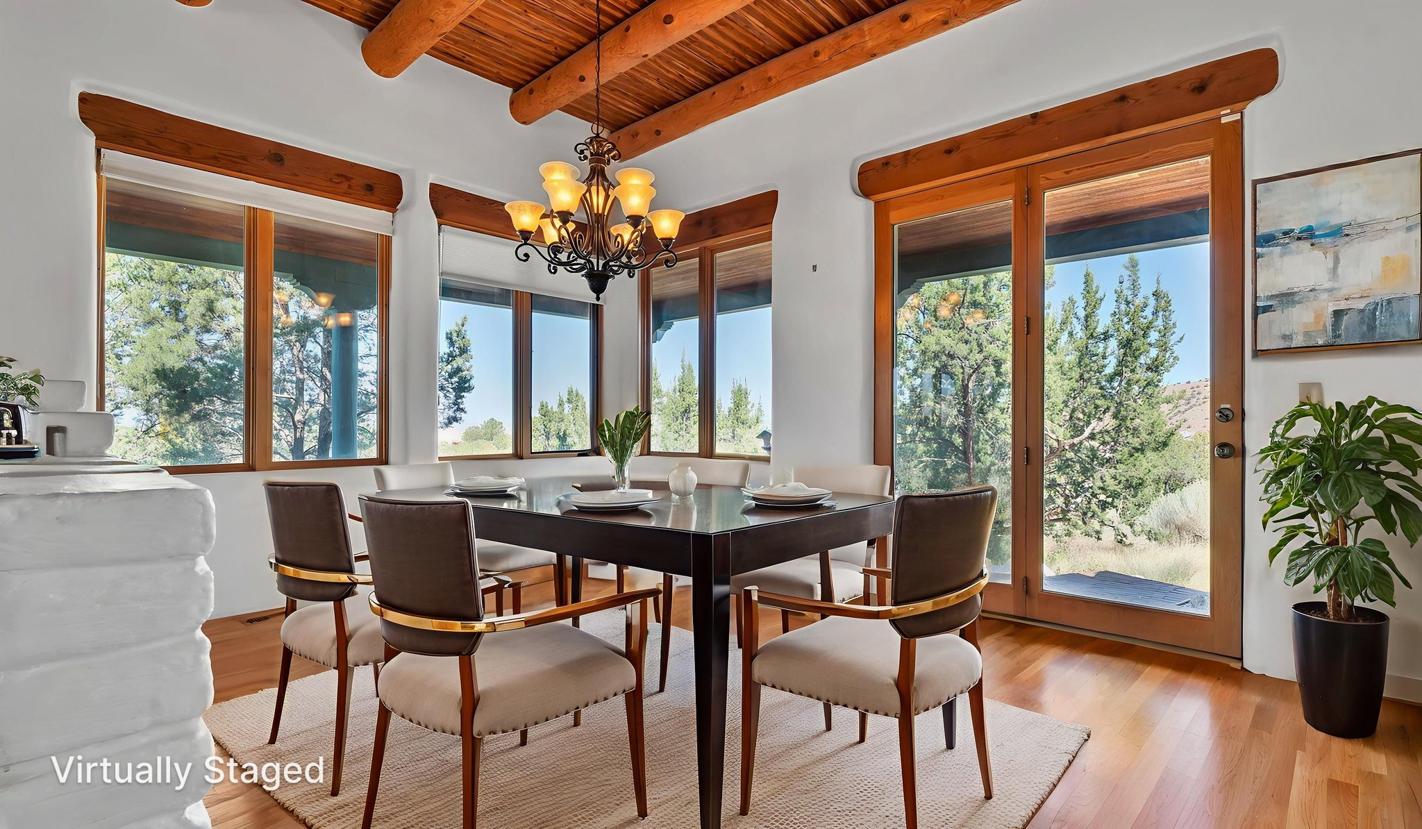 DSC08221 virtually staged.jpeg