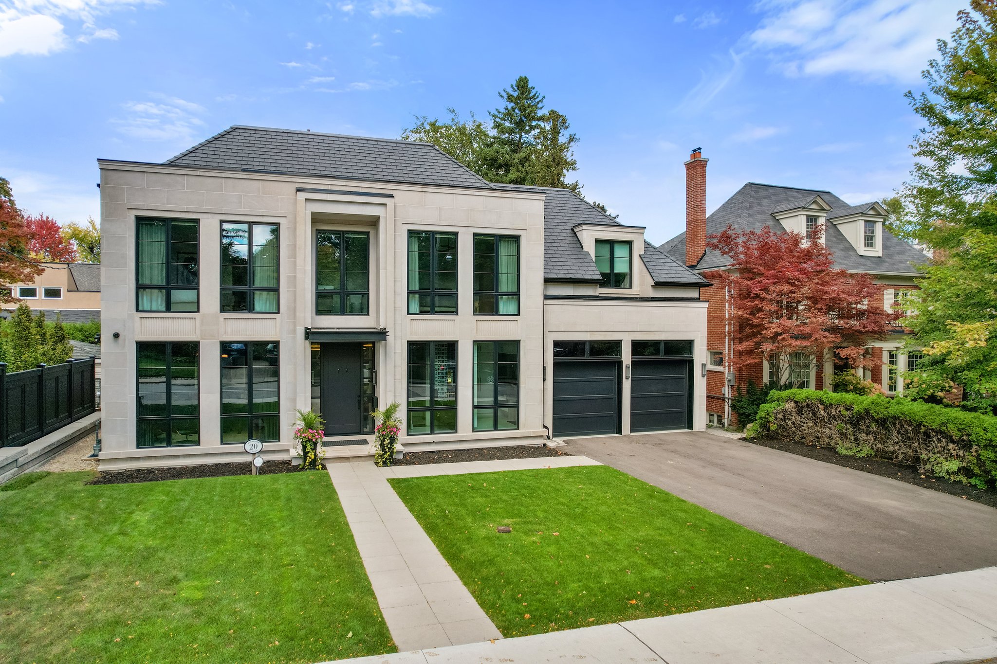 20 Rochester Ave Toronto, ON M4N 1N8