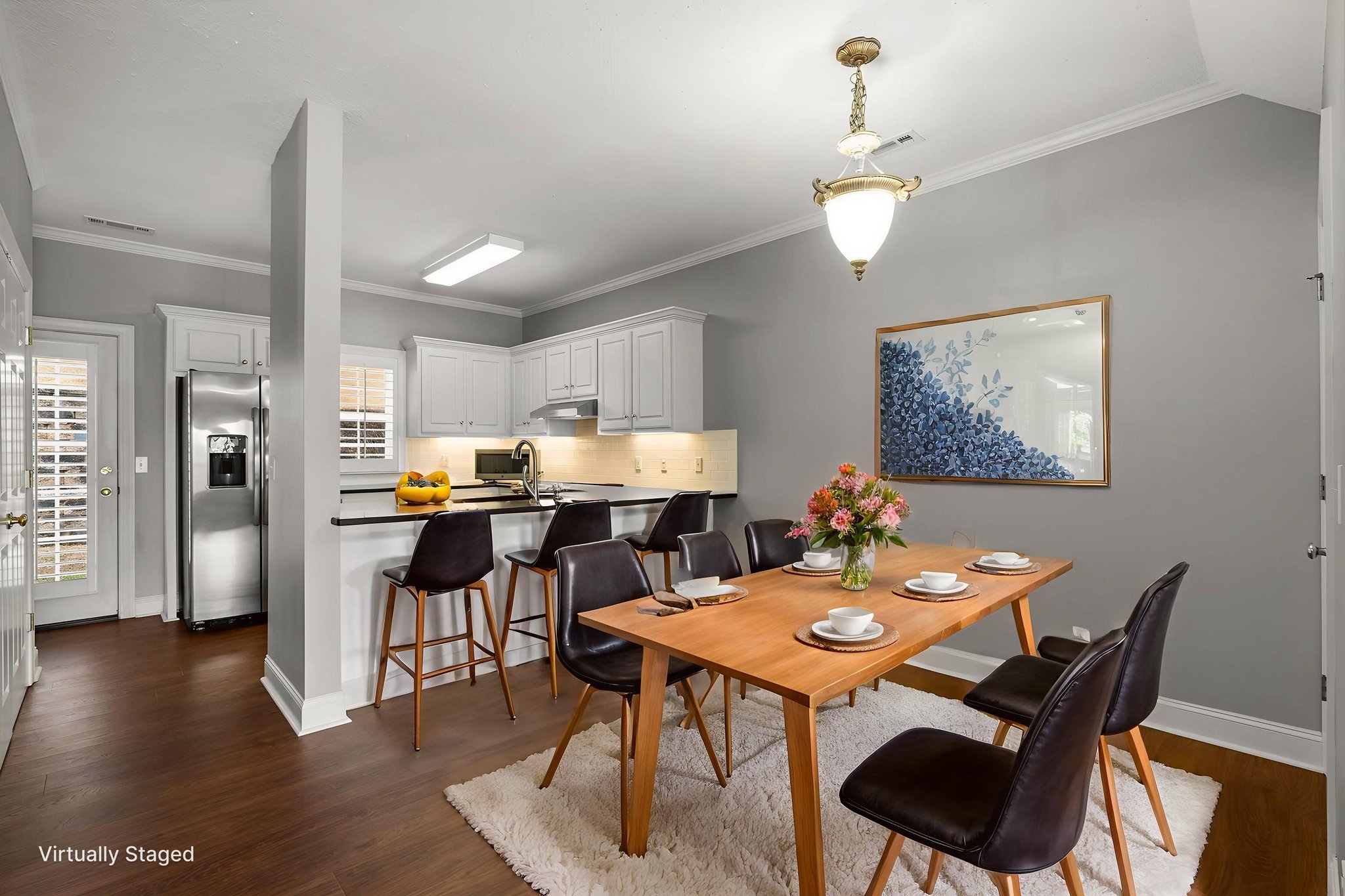 DSC05776 virtually staged.jpeg