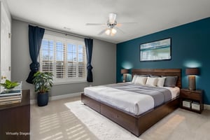 DSC05861 virtually staged.jpeg