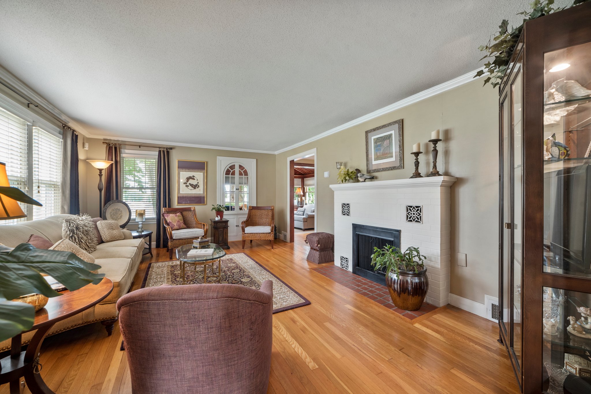 20 Somers Rd, East Longmeadow, MA 01028 Seven Roads Media