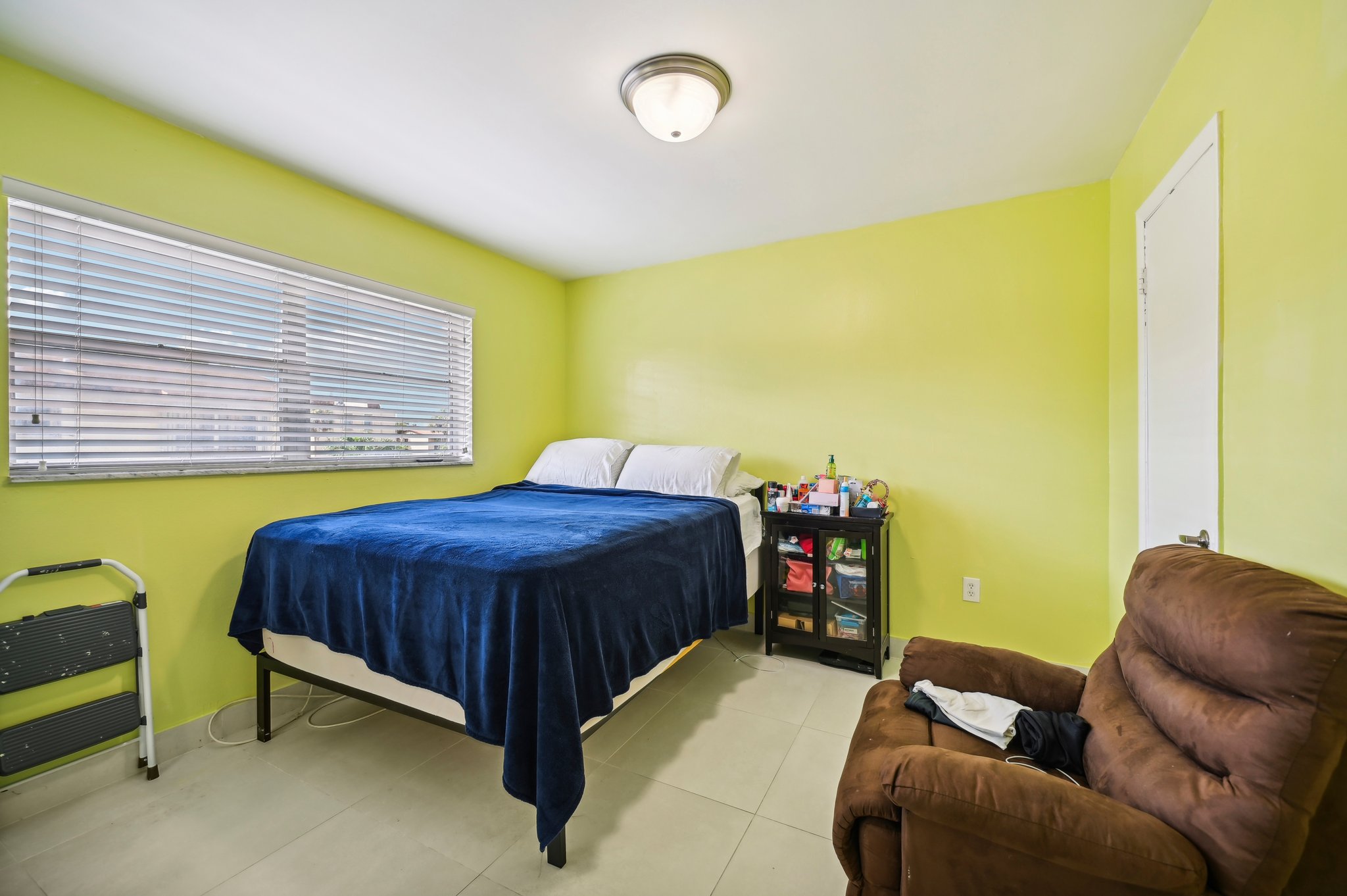 SW 108th Ave F7-013.jpg