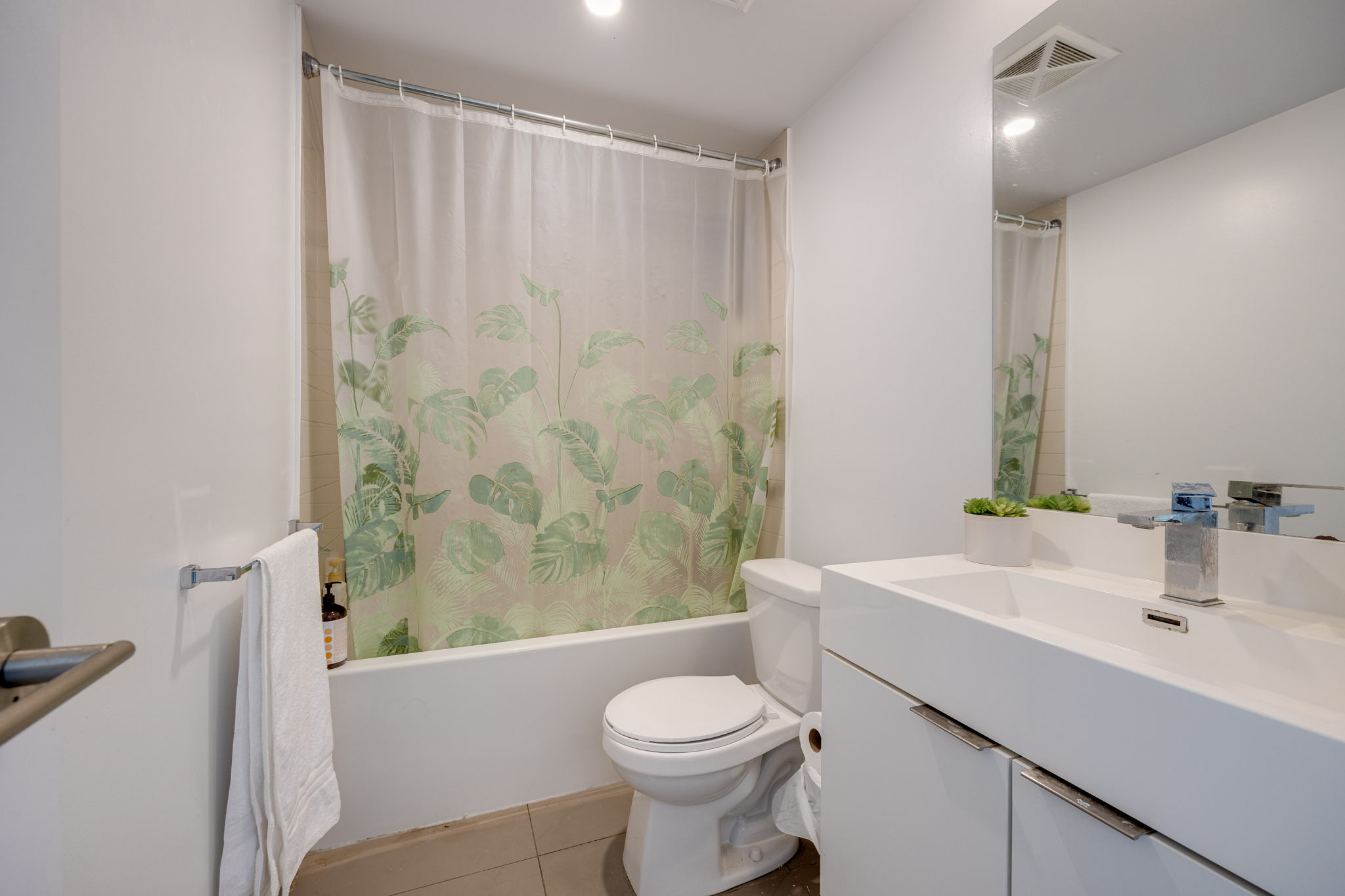 Toronto property showcase — delivered property photograph 13
