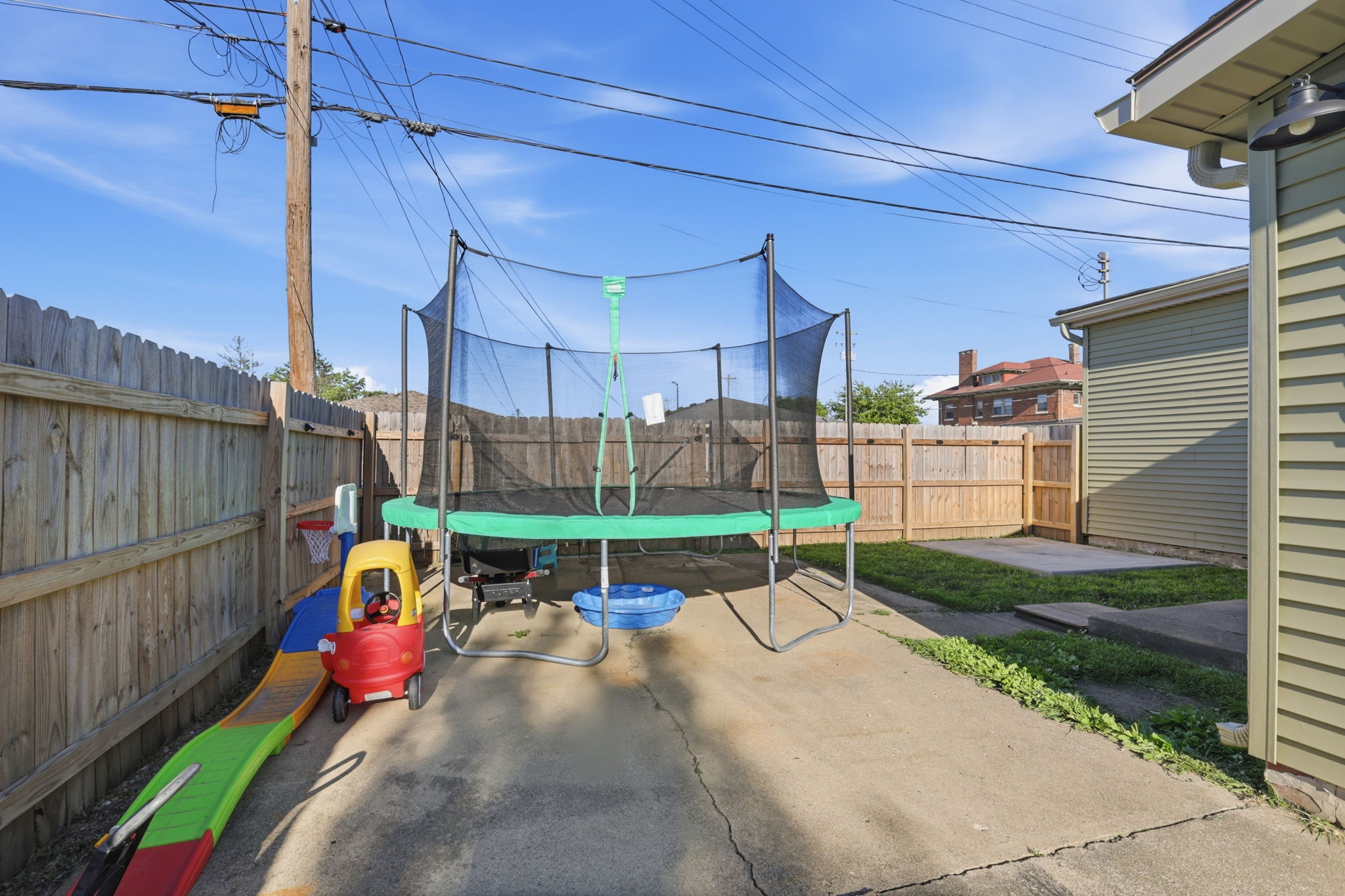  Photo 41