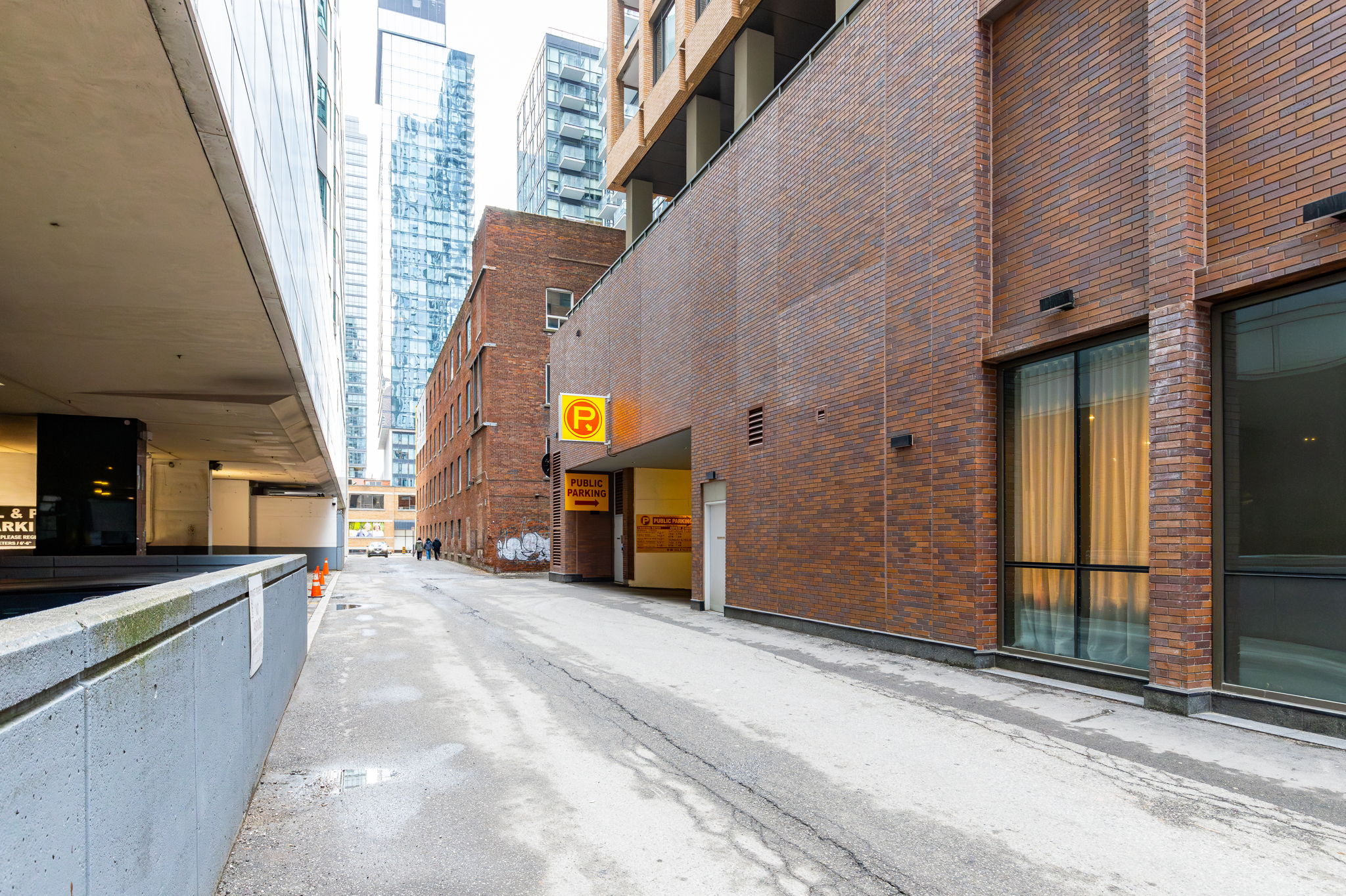 Property in Toronto — delivered property photograph 4