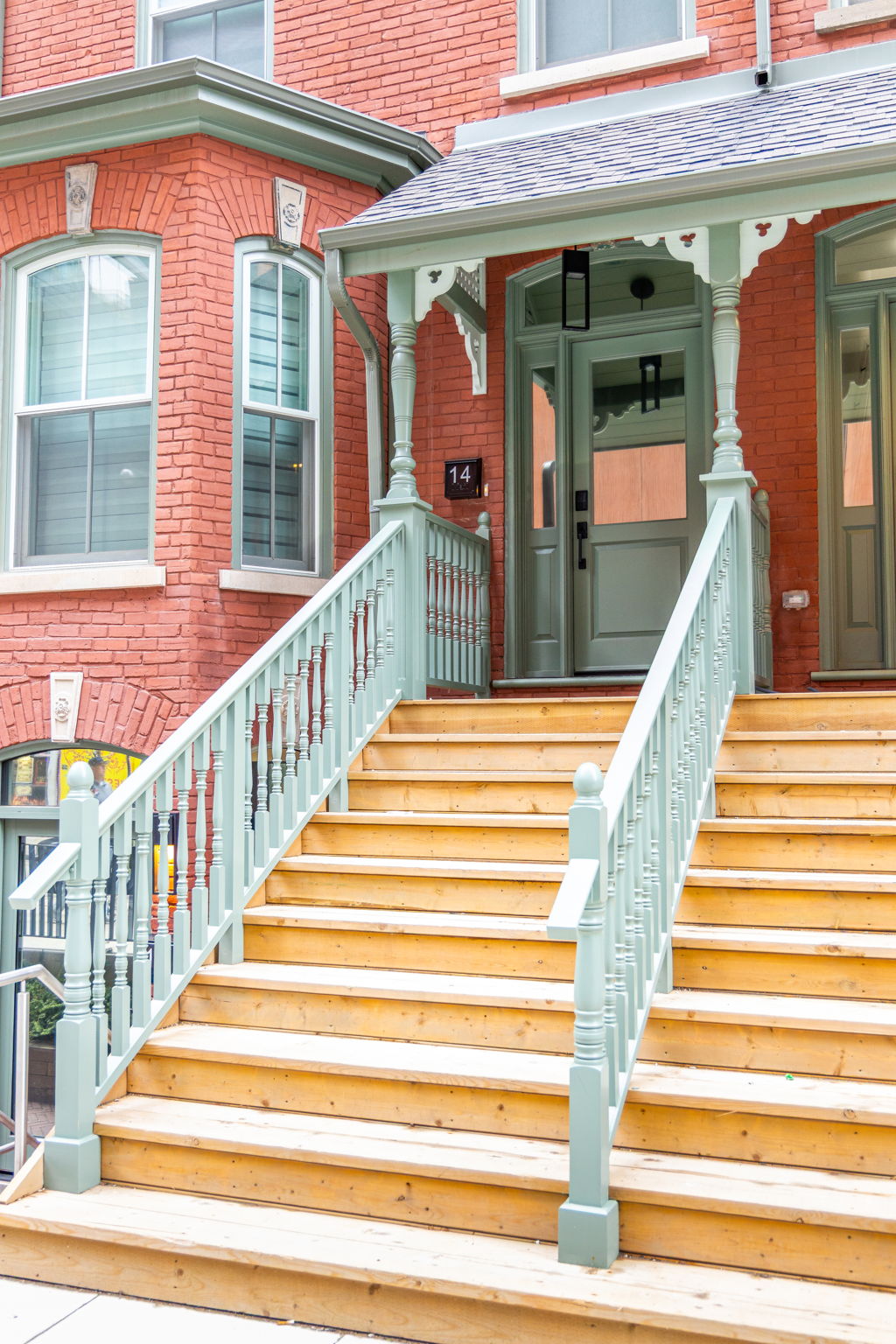 Property in Toronto — delivered property photograph 9