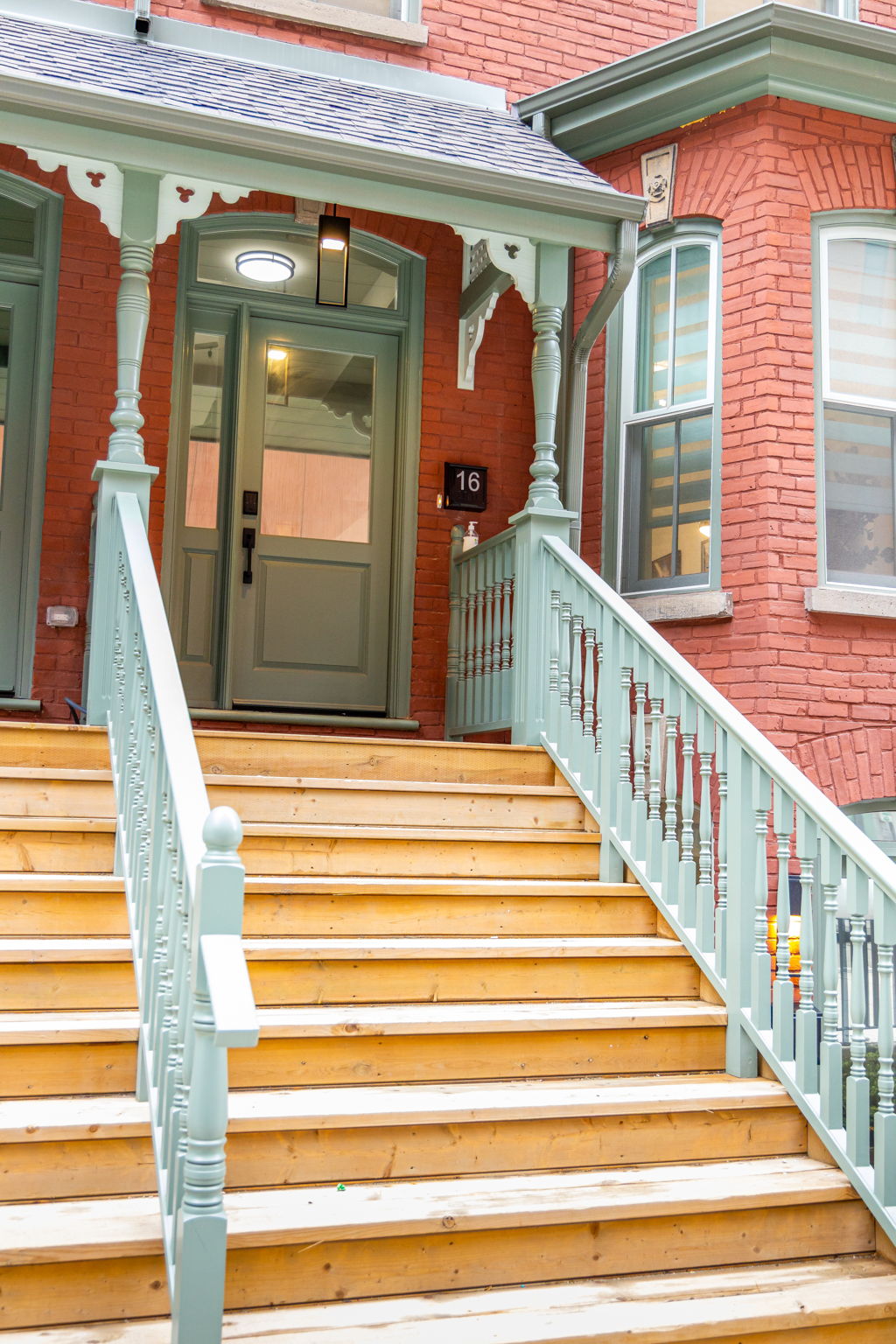 Property in Toronto — delivered property photograph 11