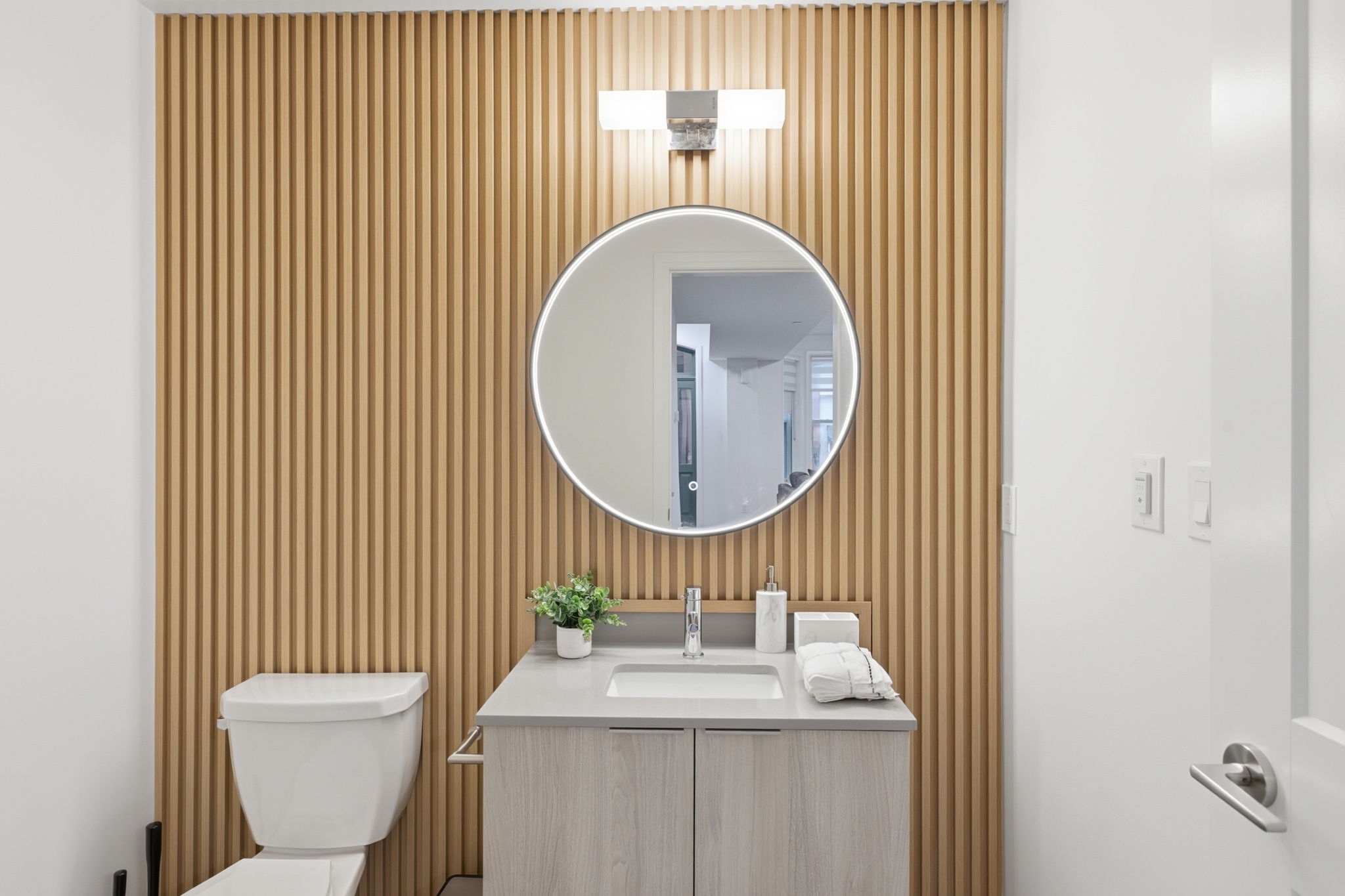 Property in Toronto — delivered property photograph 23