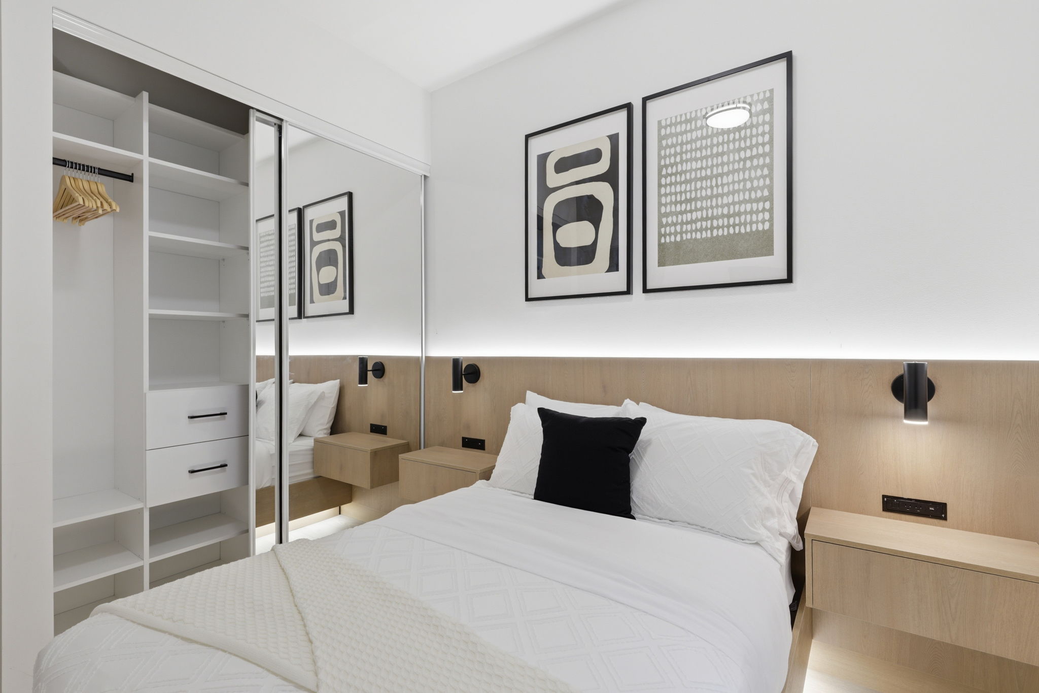 Property in Toronto — delivered property photograph 32