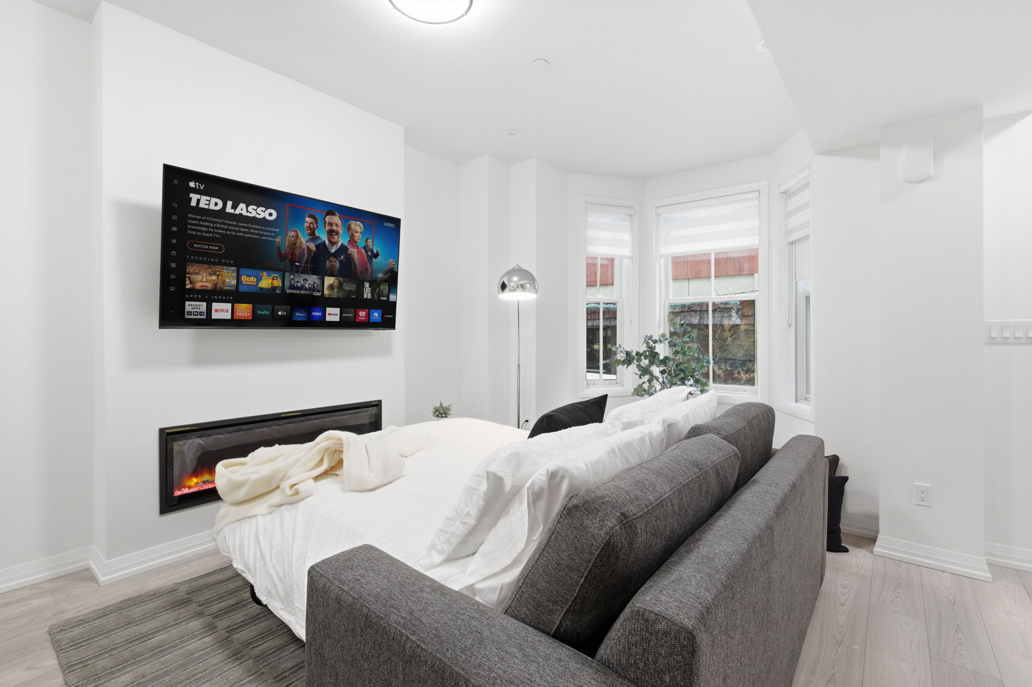Property in Toronto — delivered property photograph 37