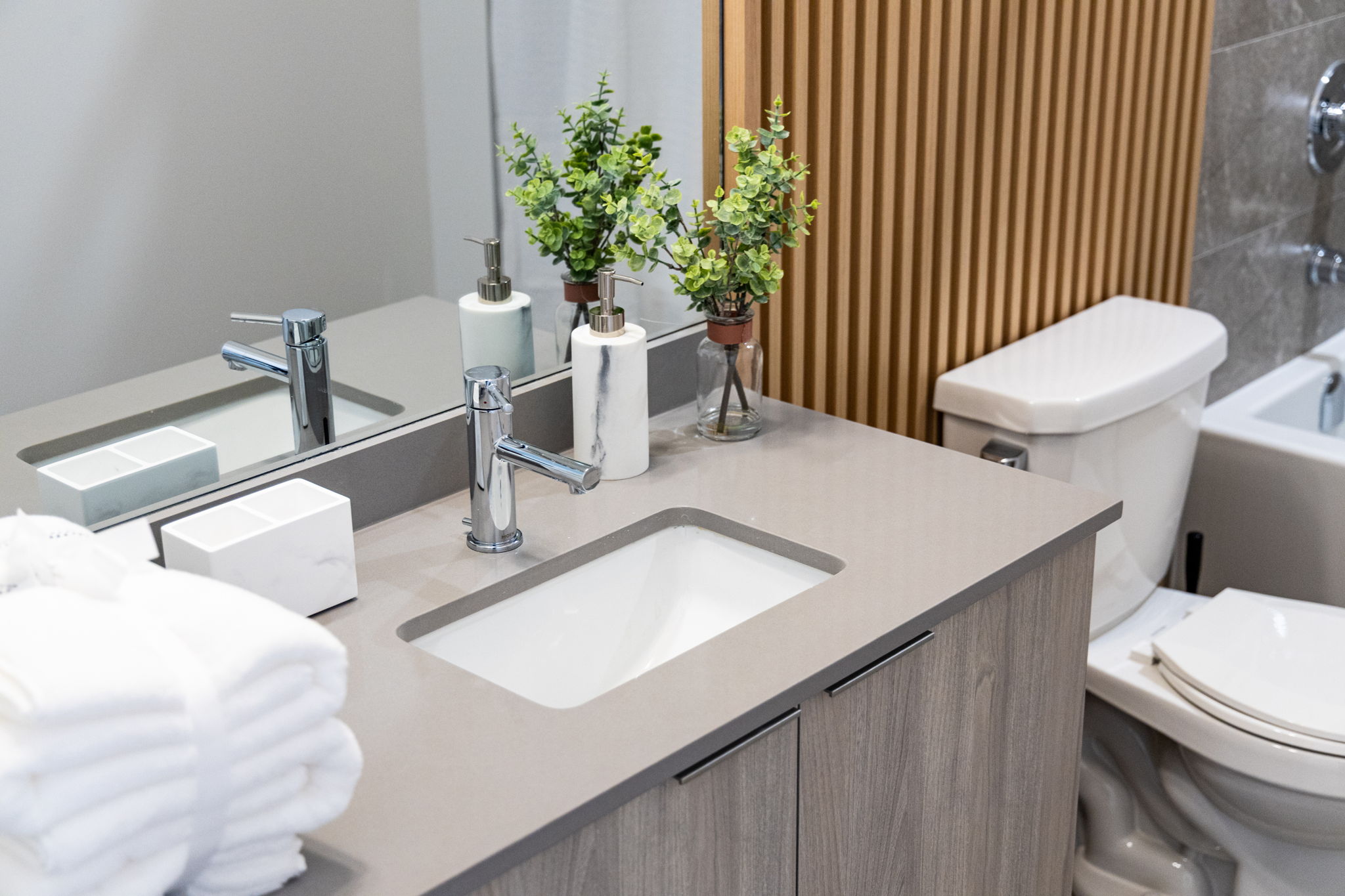 Property in Toronto — delivered property photograph 56