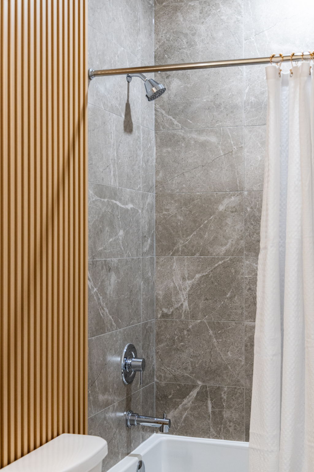 Property in Toronto — delivered property photograph 57