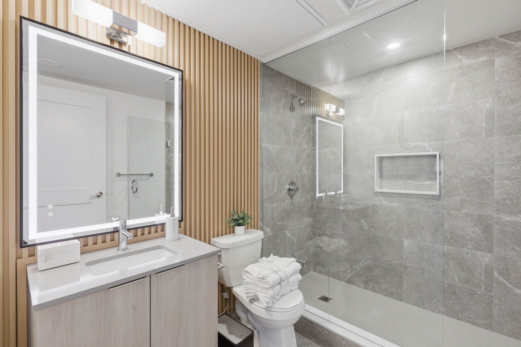 Property in Toronto — delivered property photograph 74