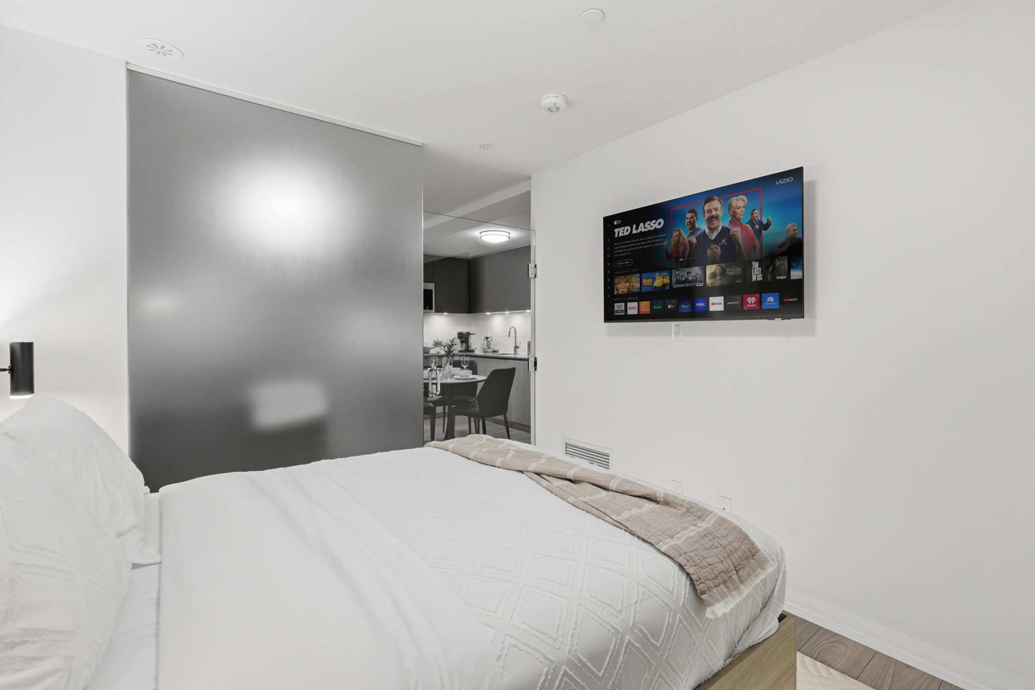 Property in Toronto — delivered property photograph 76