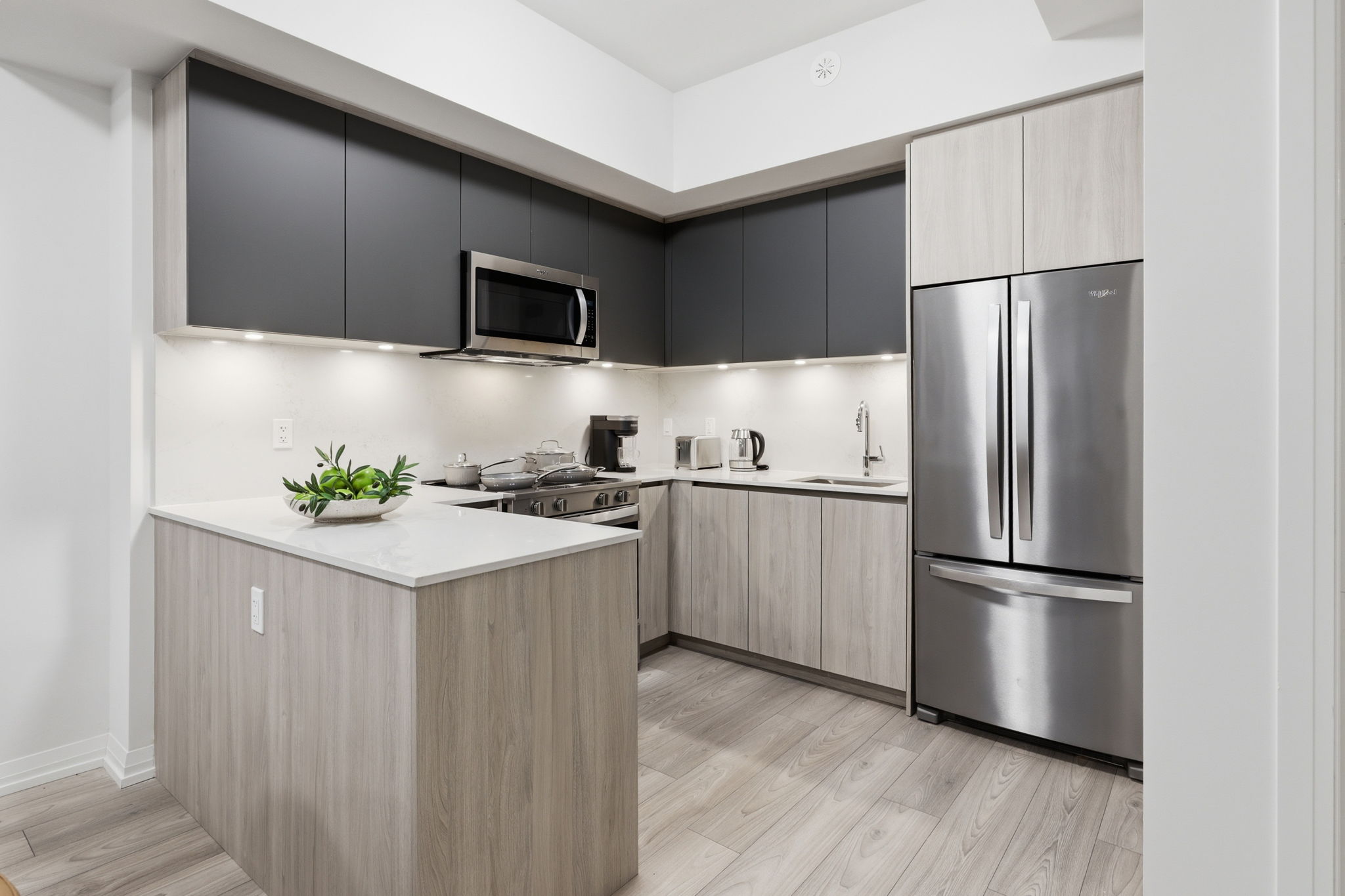 Property in Toronto — delivered property photograph 98