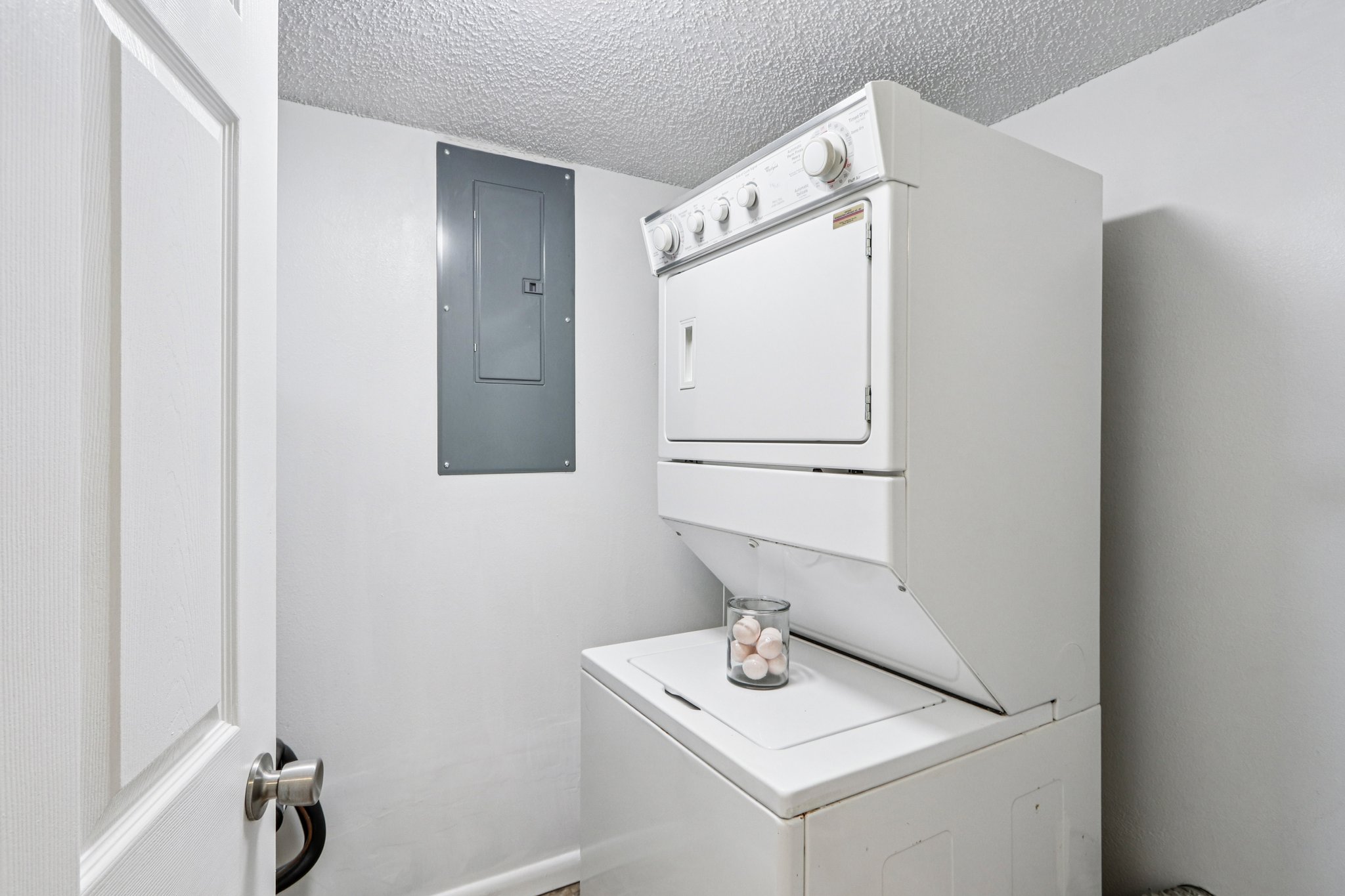 16th St 103A-S0207-028.jpg