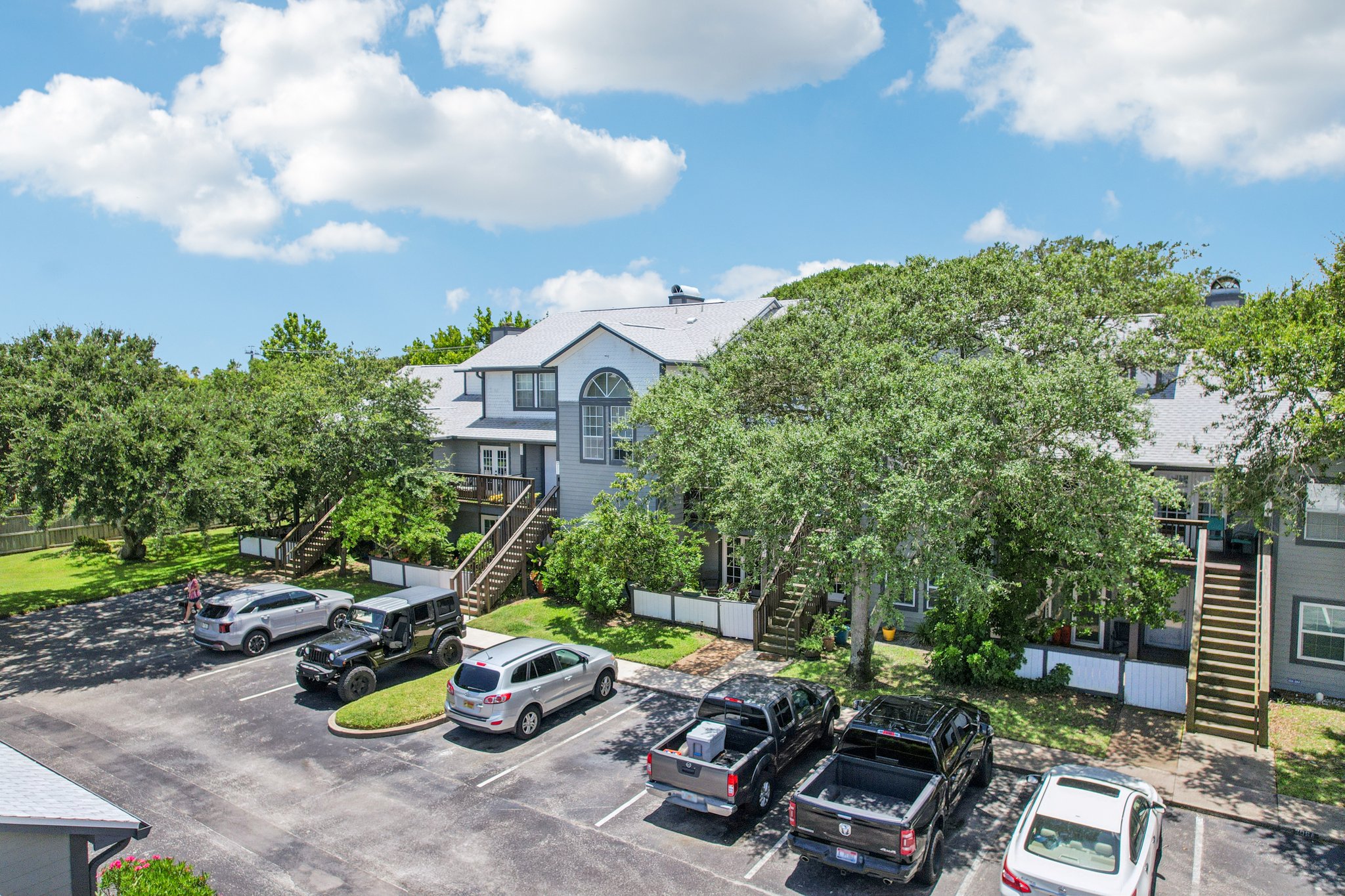 16th St 103A-S0207-038.jpg