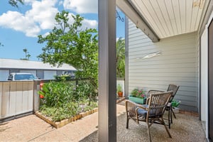 16th St 103A-S0207-006.jpg