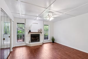 16th St 103A-S0207-008.jpg