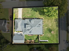  Photo 0