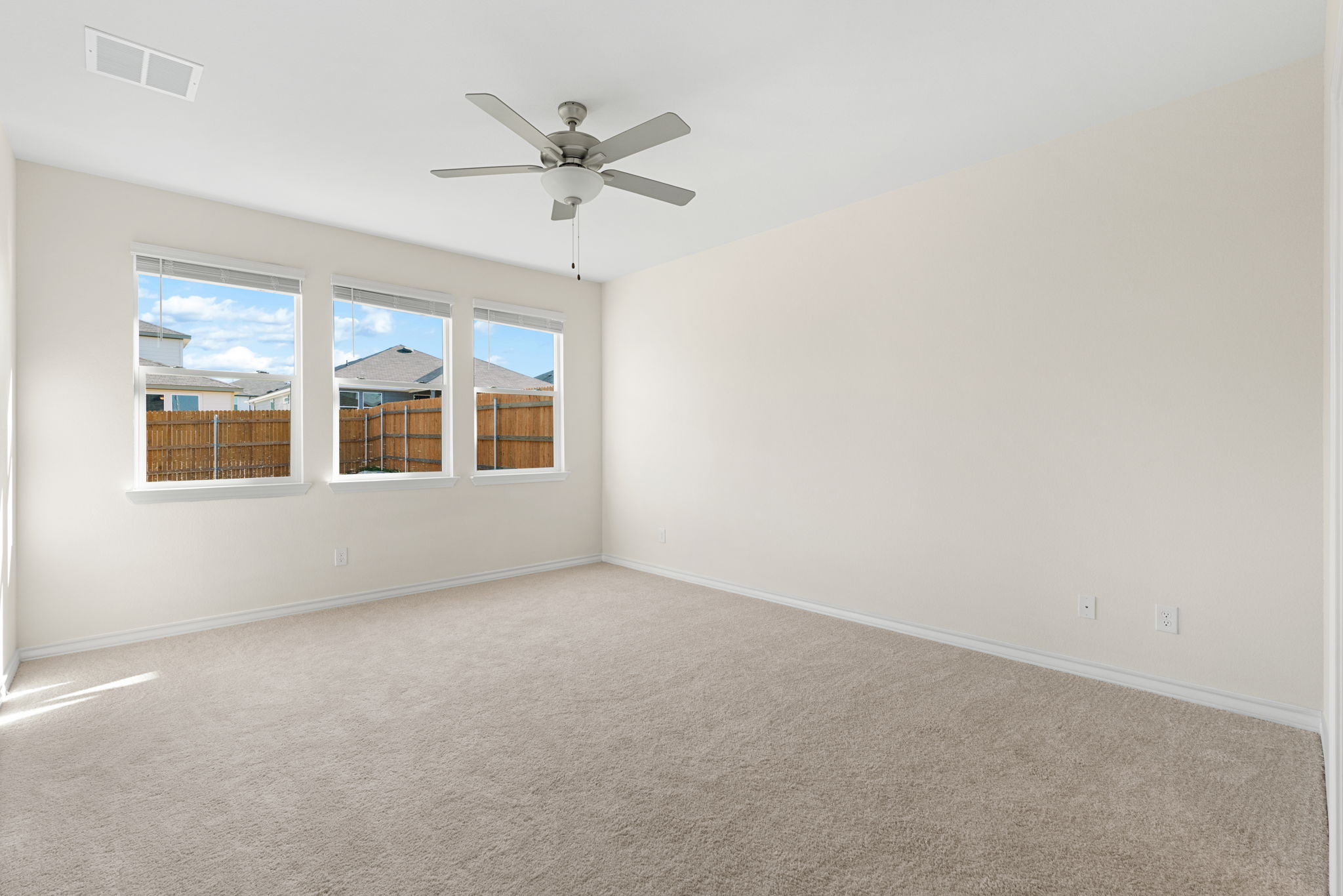 200 Caisson Trl, Liberty Hill, TX 78642 DH Real Estate Media