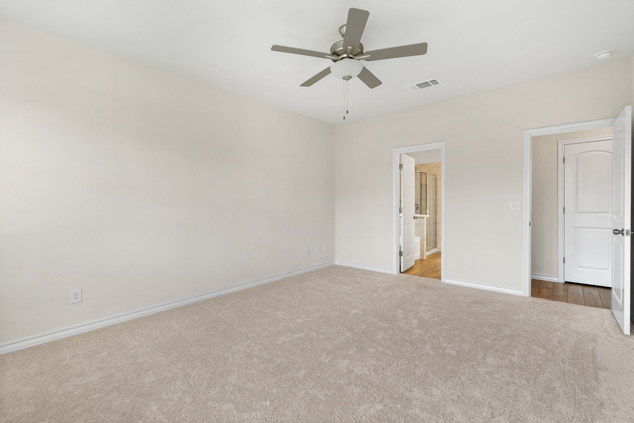 200 Caisson Trl, Liberty Hill, TX 78642 DH Real Estate Media