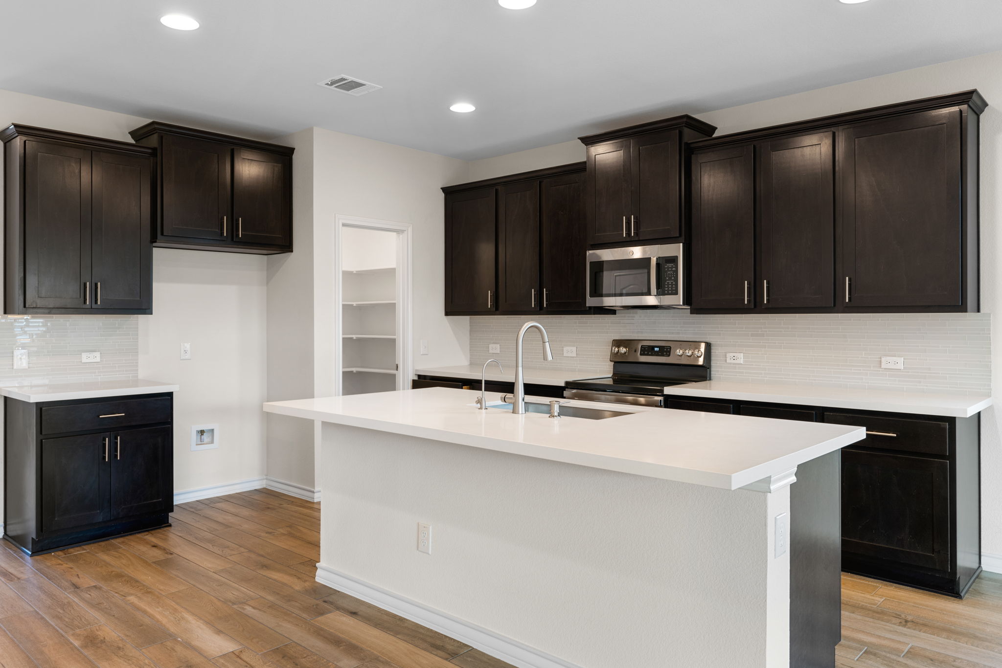 200 Caisson Trl, Liberty Hill, TX 78642 DH Real Estate Media