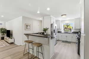 014_F8_200 Cortez St