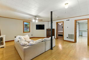  Photo 24