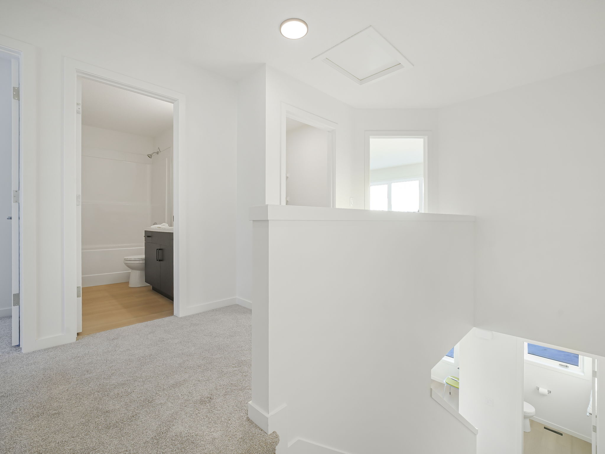 VX- Interior Image - (16)