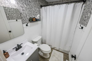  Photo 23