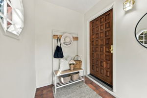 006_F8_200 Jackson St