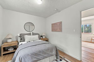 025_F8_200 Jackson St