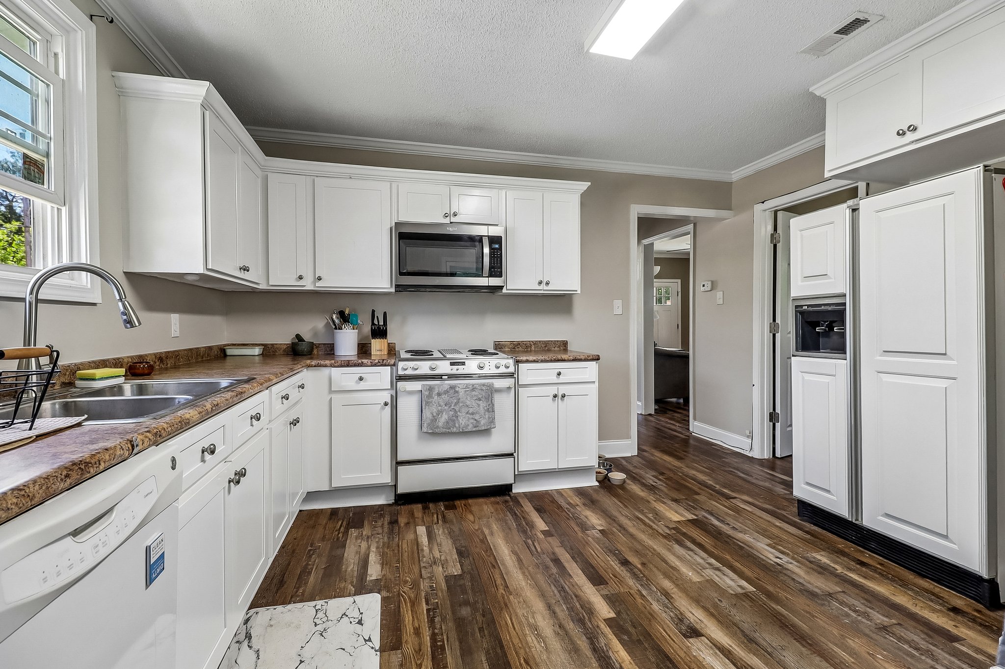 Jefferson St-S2204-010.jpg