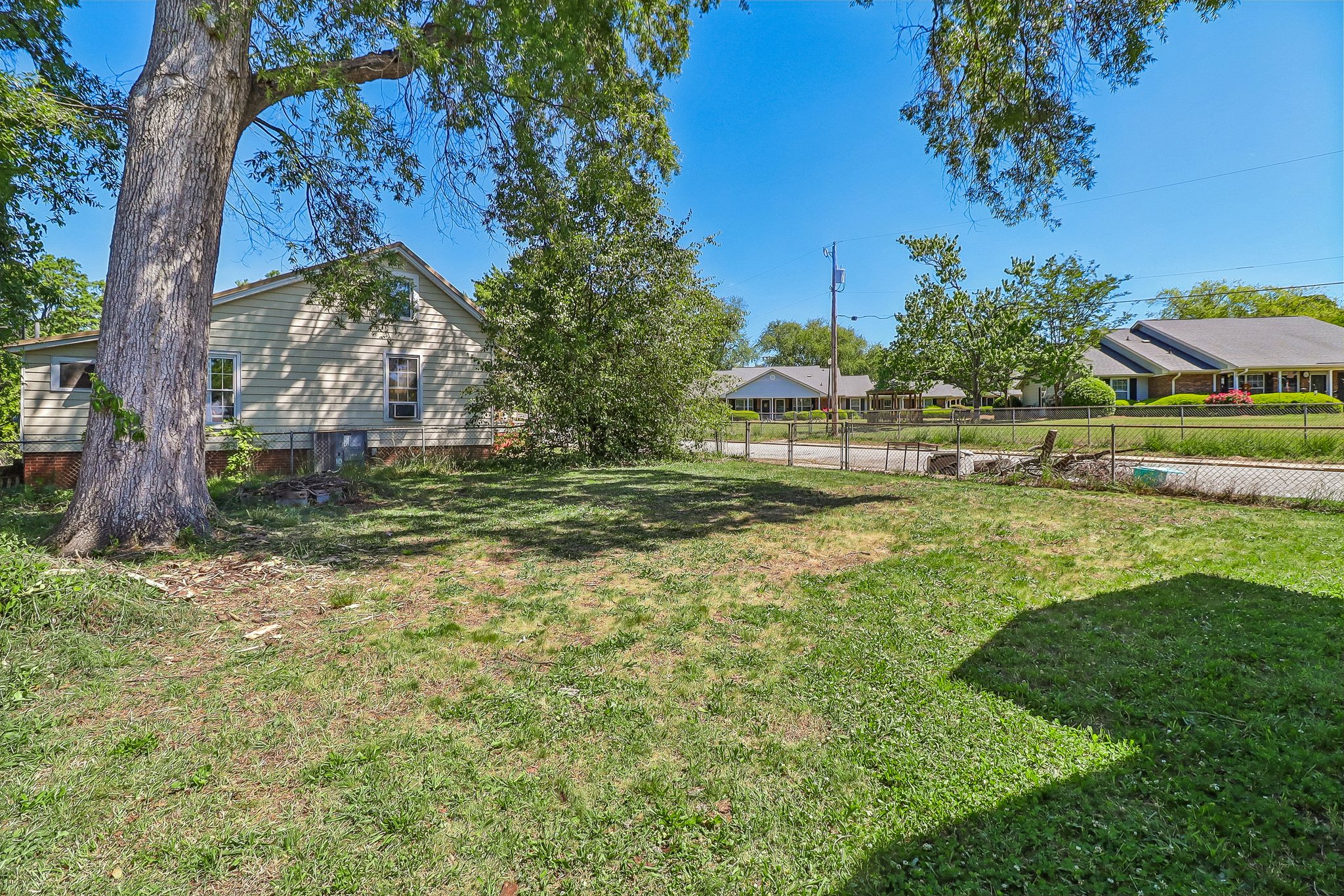 Jefferson St-S2204-021.jpg