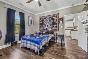 Jefferson St-S2204-018.jpg