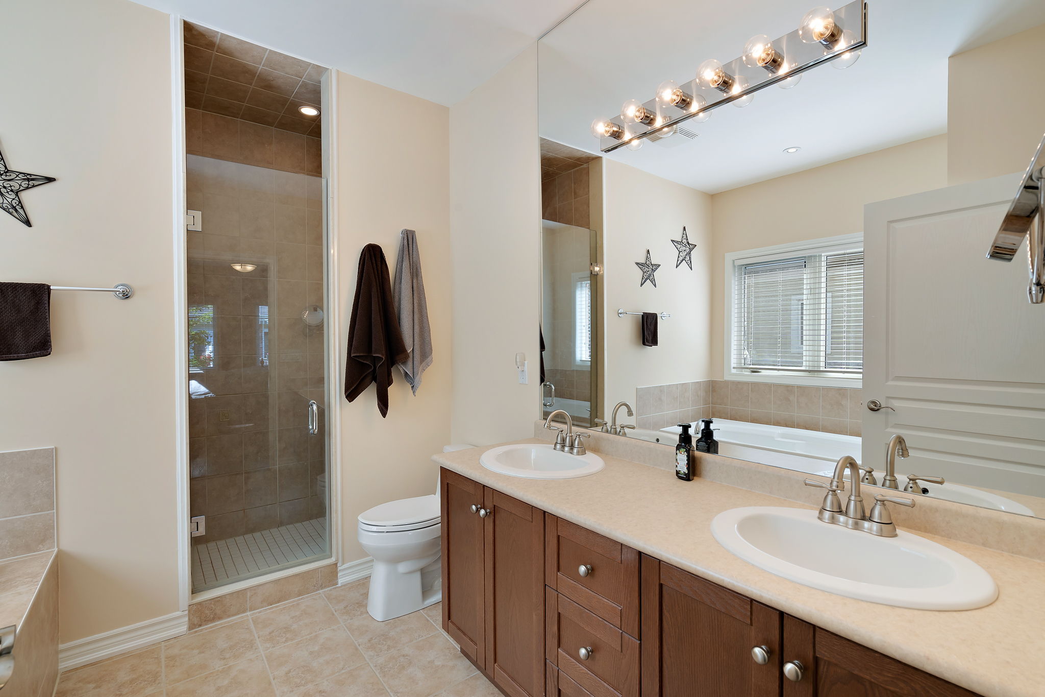  200 Kingfisher Dr Unit 186, Mono, ON L9W 0B3, US Photo 26