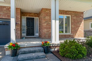  200 Kingfisher Dr Unit 186, Mono, ON L9W 0B3, US Photo 2