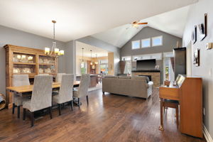  200 Kingfisher Dr Unit 186, Mono, ON L9W 0B3, US Photo 8