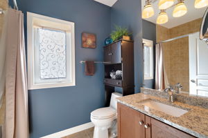  200 Kingfisher Dr Unit 186, Mono, ON L9W 0B3, US Photo 7