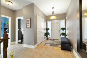  200 Kingfisher Dr Unit 186, Mono, ON L9W 0B3, US Photo 5