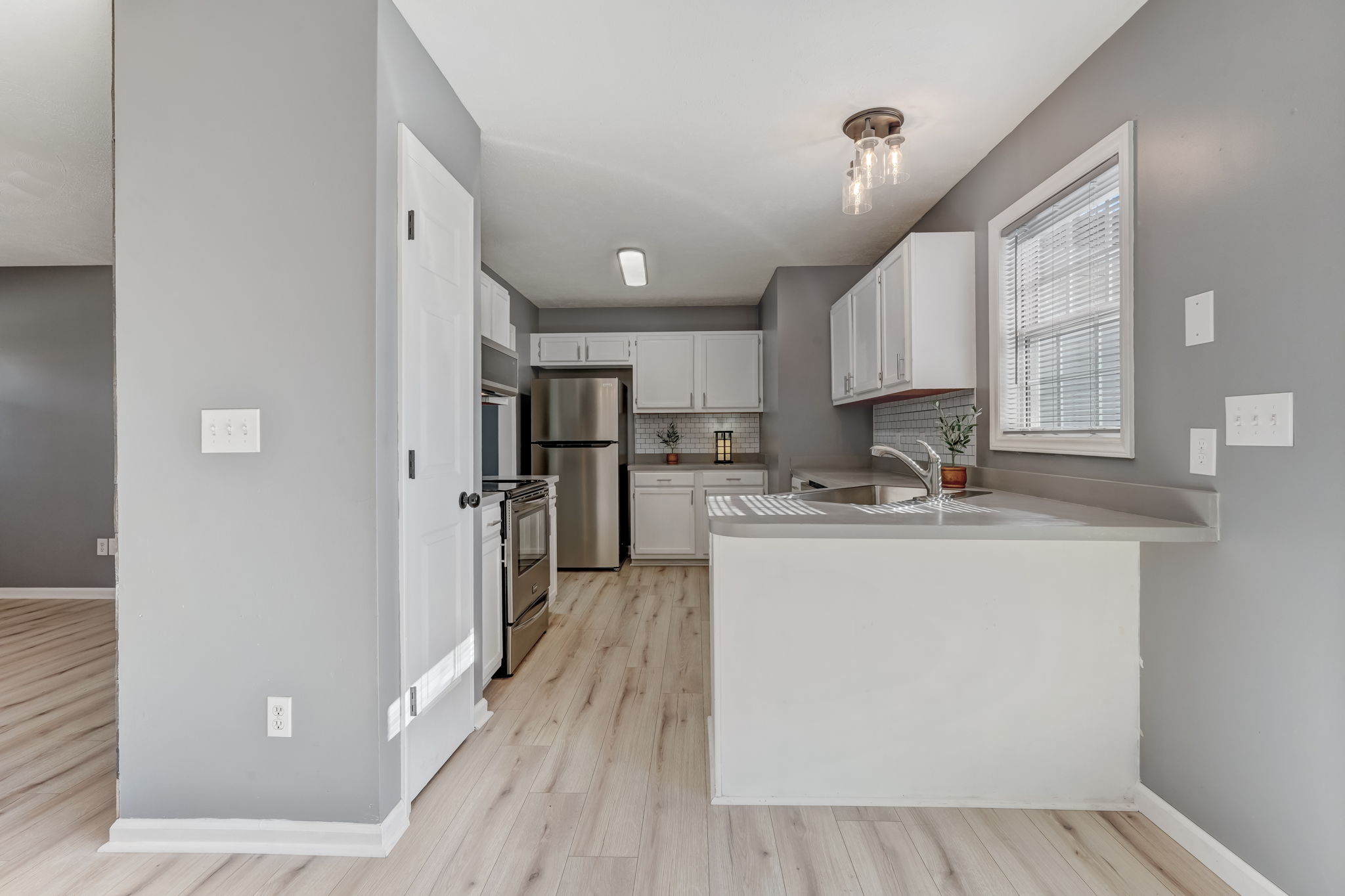 Kitchen/Breakfast Bar