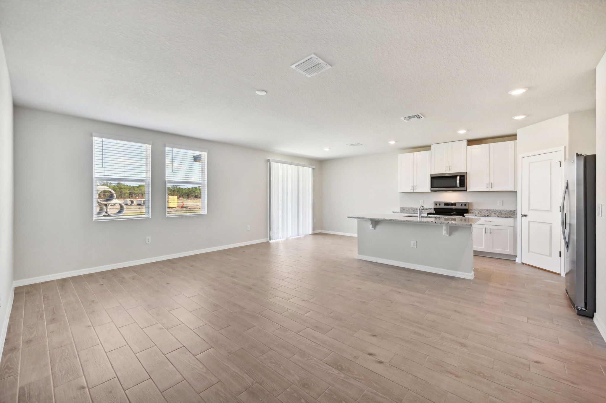 Tampa Division - Magnolia Bay - 200 Lazy Shore Drive, Nokomis, FL 34275 - 005
