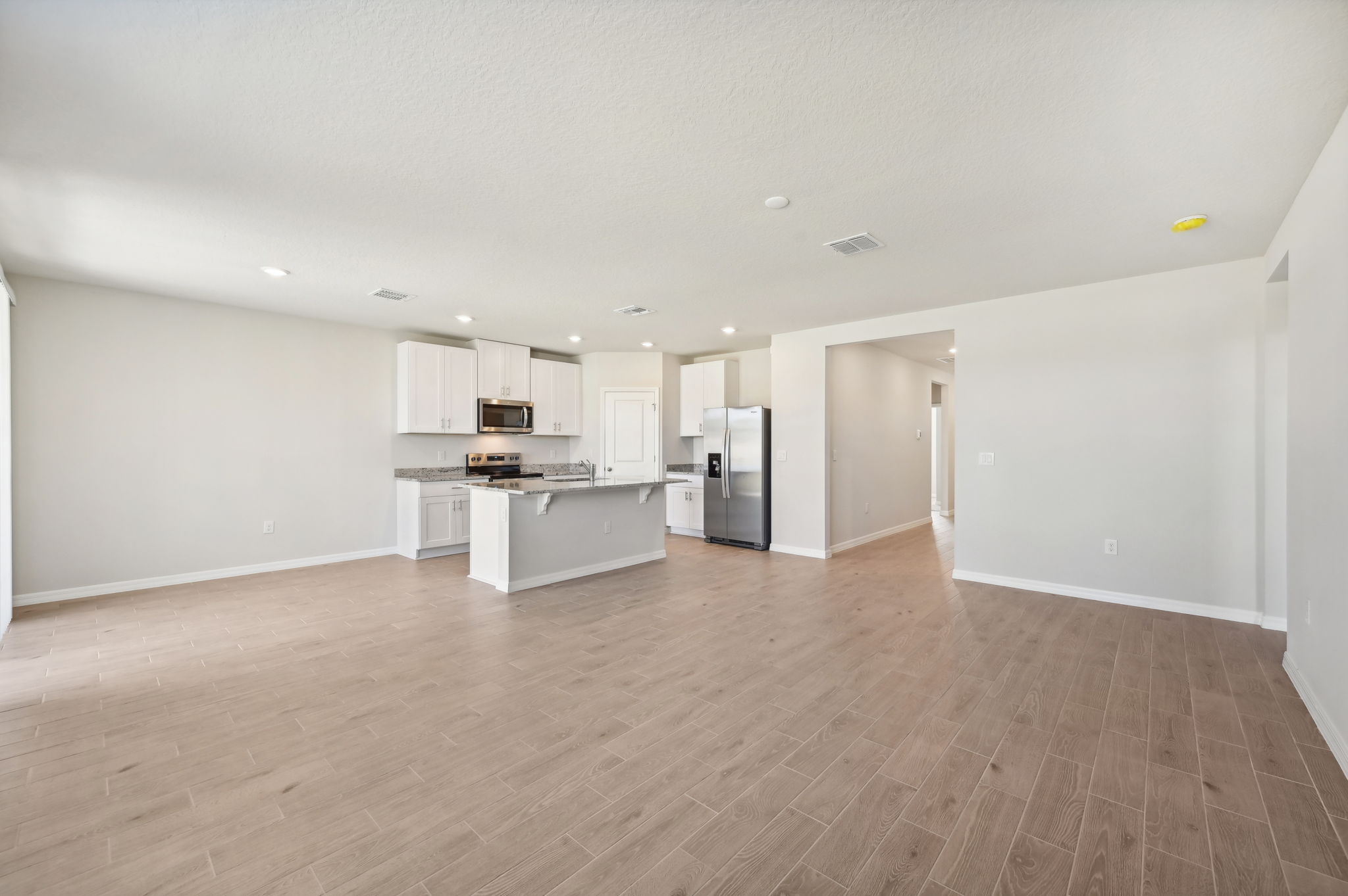 Tampa Division - Magnolia Bay - 200 Lazy Shore Drive, Nokomis, FL 34275 - 006
