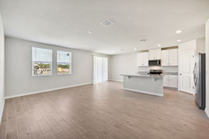 Tampa Division - Magnolia Bay - 200 Lazy Shore Drive, Nokomis, FL 34275 - 005