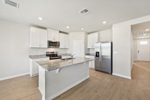 Tampa Division - Magnolia Bay - 200 Lazy Shore Drive, Nokomis, FL 34275 - 010