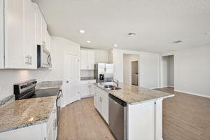 Tampa Division - Magnolia Bay - 200 Lazy Shore Drive, Nokomis, FL 34275 - 011