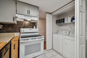 Kitchen/Laundry Closet